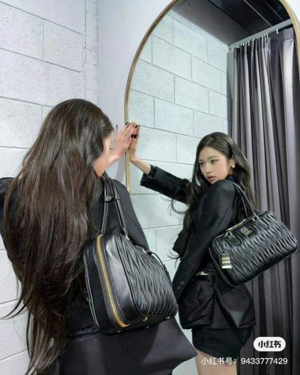 Picture of Miu Miu Handbags _SKUfw184962937fw